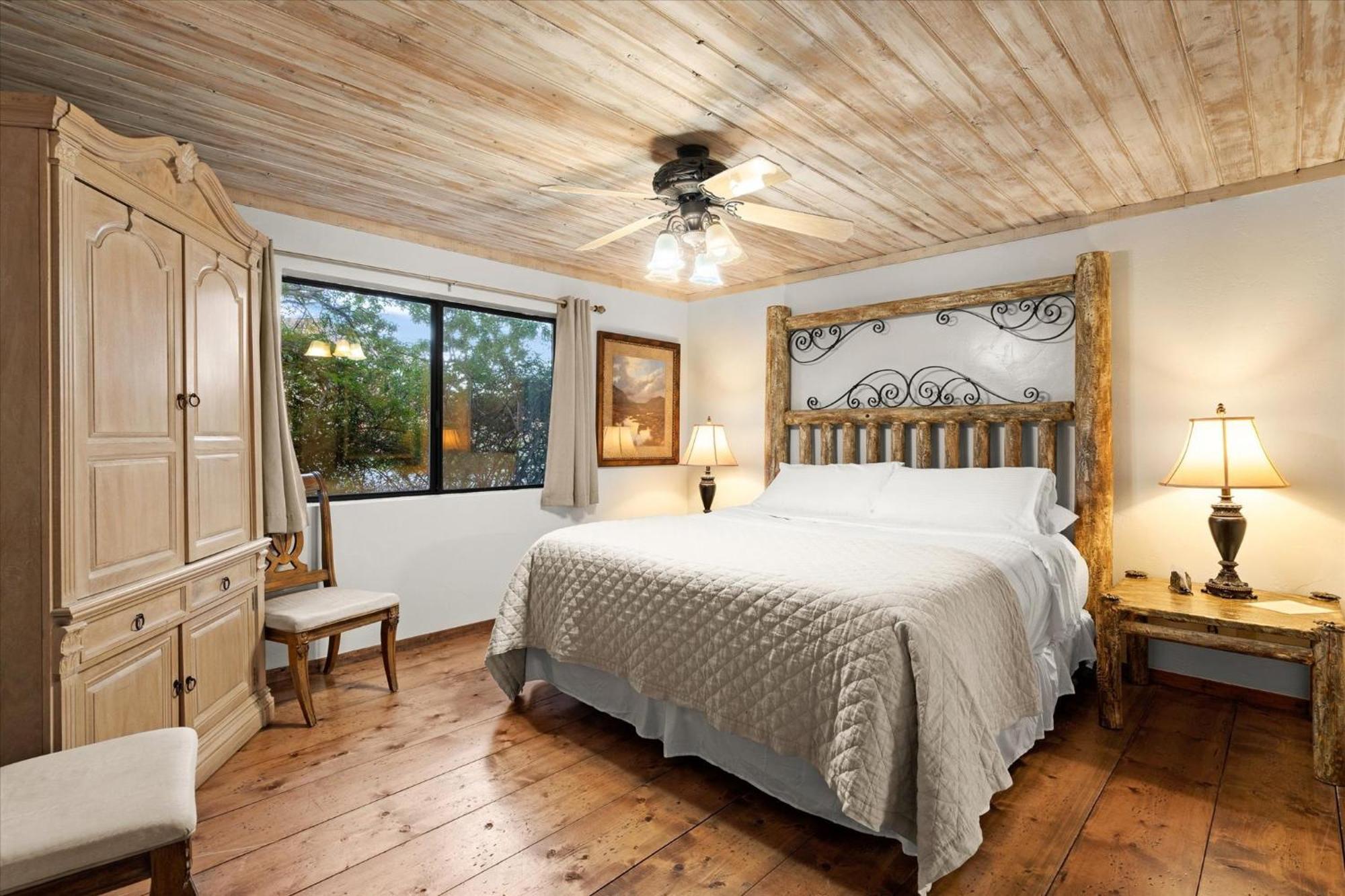 Adobe Village 1 Bedroom Suite- Apartment