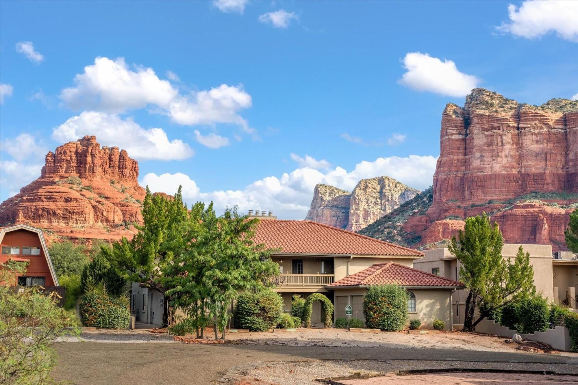 Apartment Adobe Village 1 Bedroom Suite-